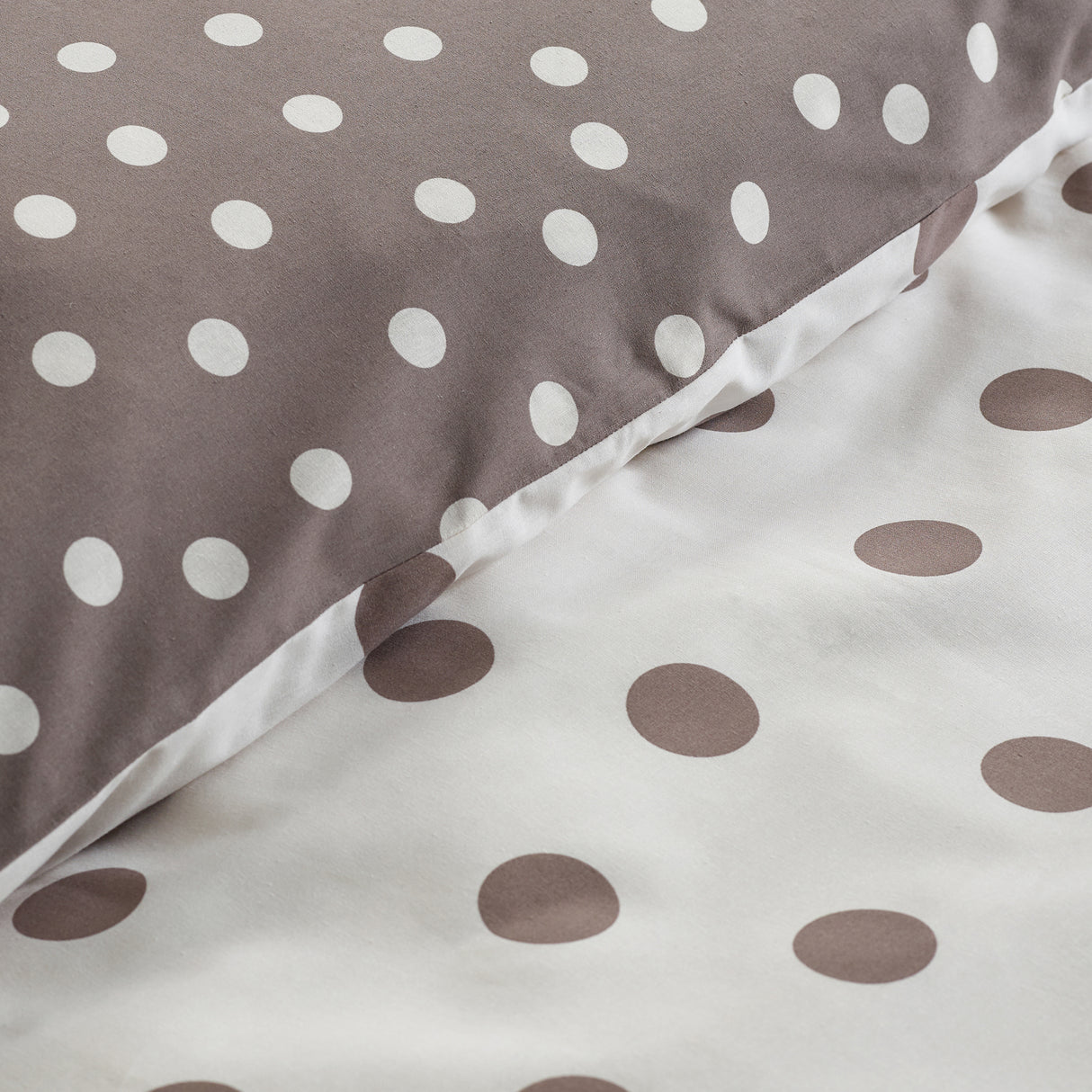 Catherine Lansfield Polka Dot Duvet Set