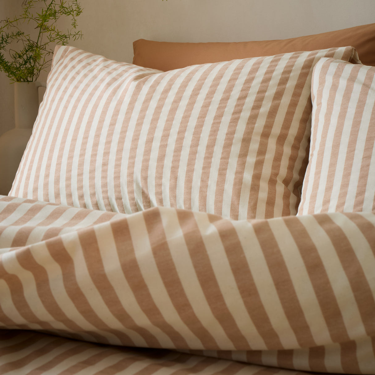Pineapple Elephant Cotton Rich Woven Stripe Duvet Set