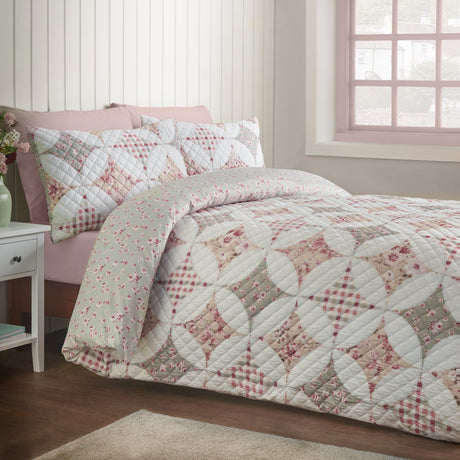 Catherine Lansfield Pinsonic Patchwork Green Duvet Set