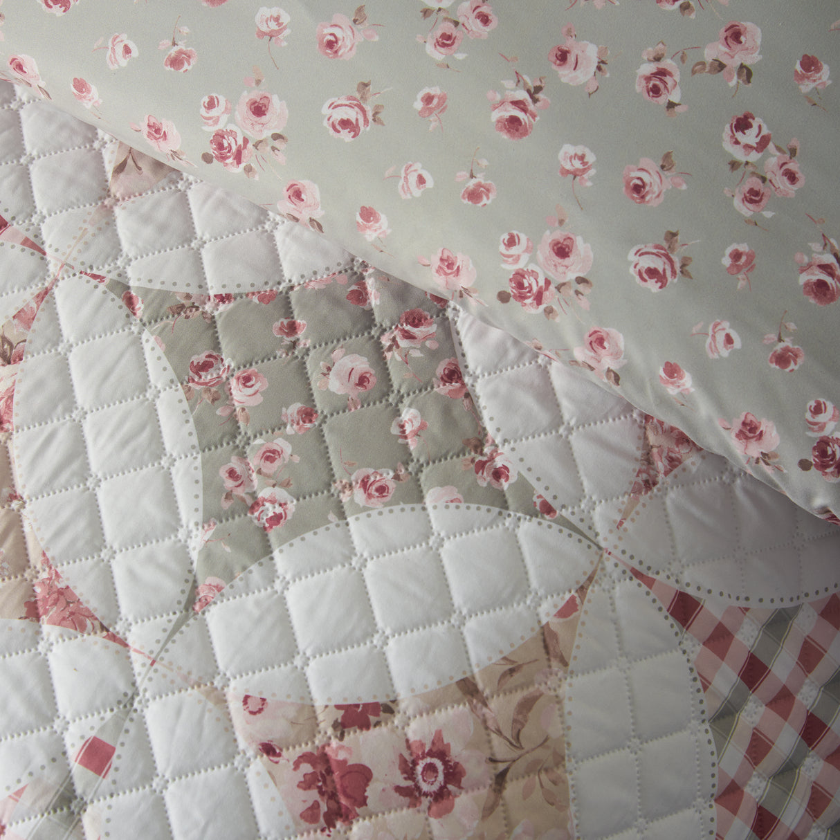 Catherine Lansfield Pinsonic Patchwork Green Duvet Set