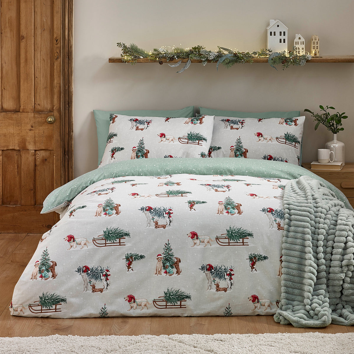 Catherine Lansfield Christmas Dogs Green 100% Brushed Cotton Duvet Set