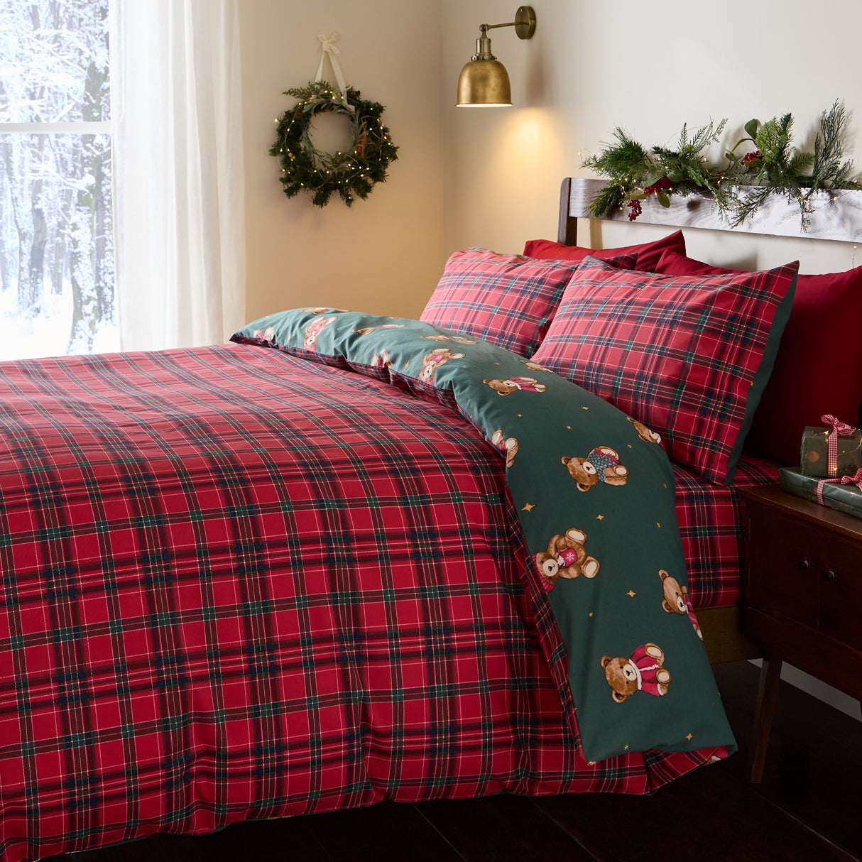 Catherine Lansfield Christmas Tartan Teddy Bear Green Duvet Set