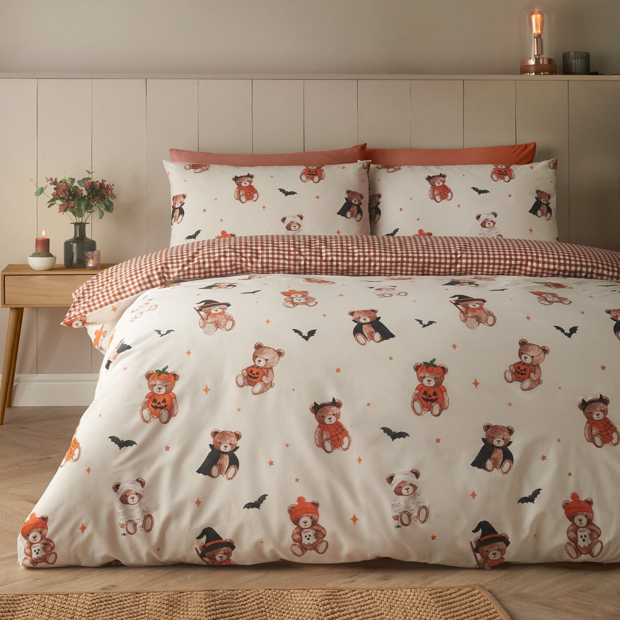 Catherine Lansfield Halloween Scare Bears Cream Duvet Set
