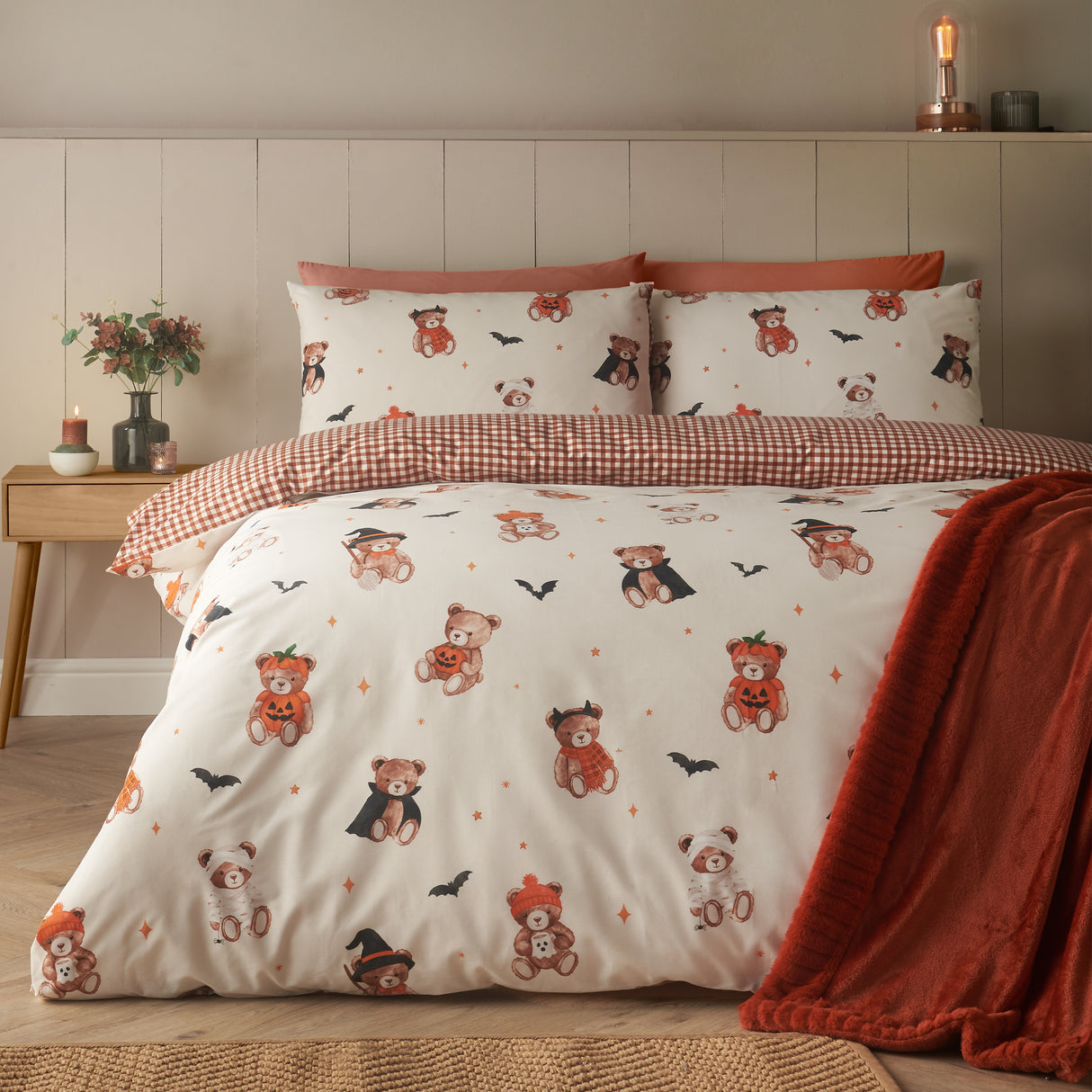 Catherine Lansfield Halloween Scare Bears Cream Duvet Set