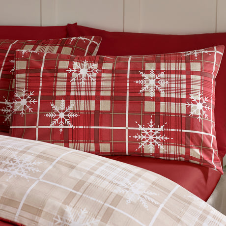 Catherine Lansfield Christmas Scandi Check Red Duvet Set