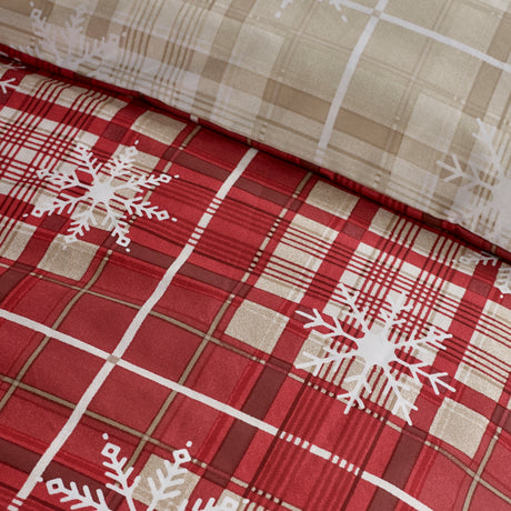 Catherine Lansfield Christmas Scandi Check Red Duvet Set