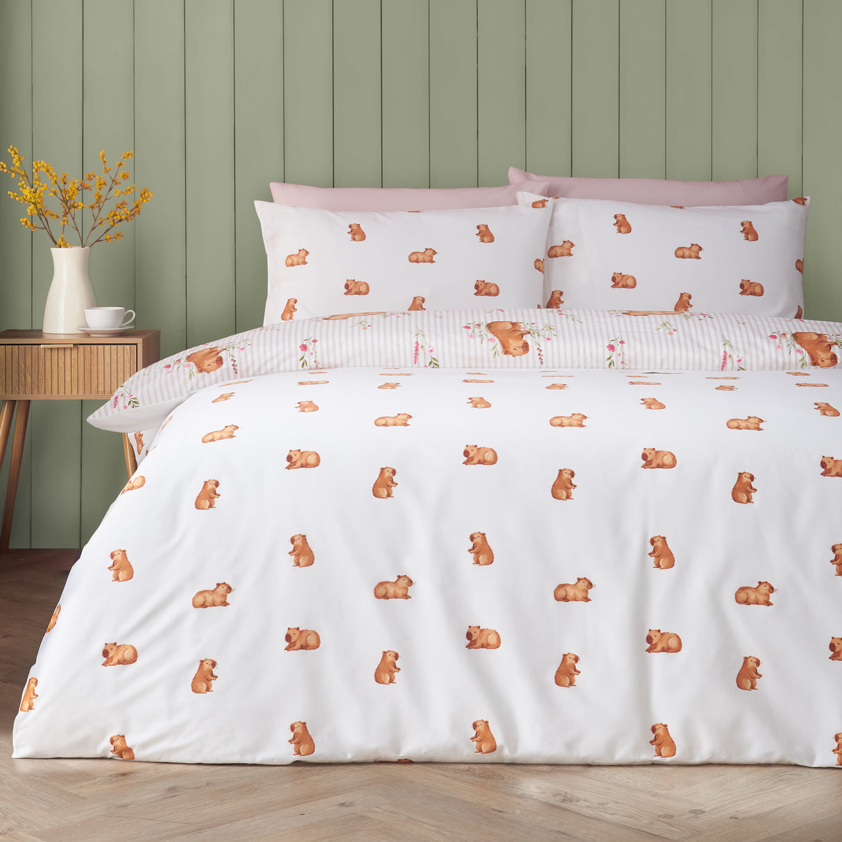 Catherine Lansfield Happy Capybara Natural Duvet Set