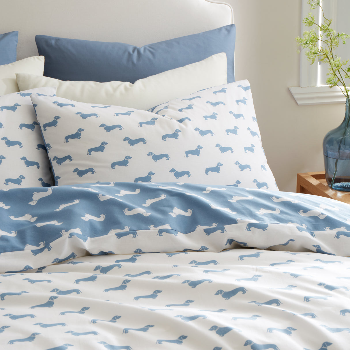 Emily Bond Peggy Dachshund Cream/Blue Duvet Set