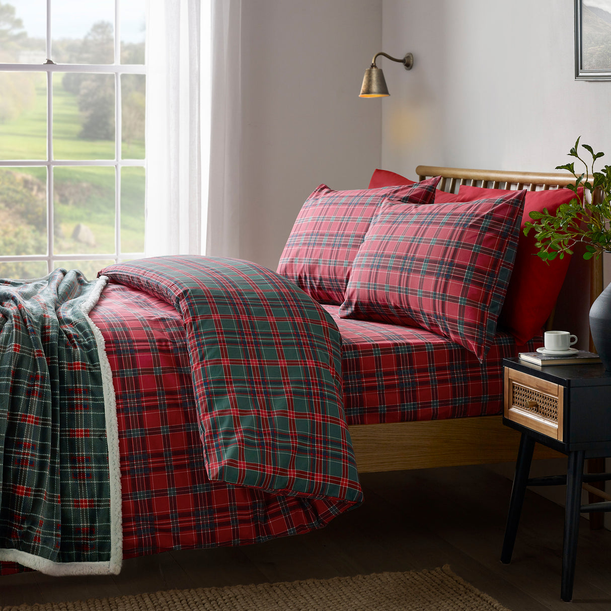 Catherine Lansfield Tartan Check Red/Green Duvet Set