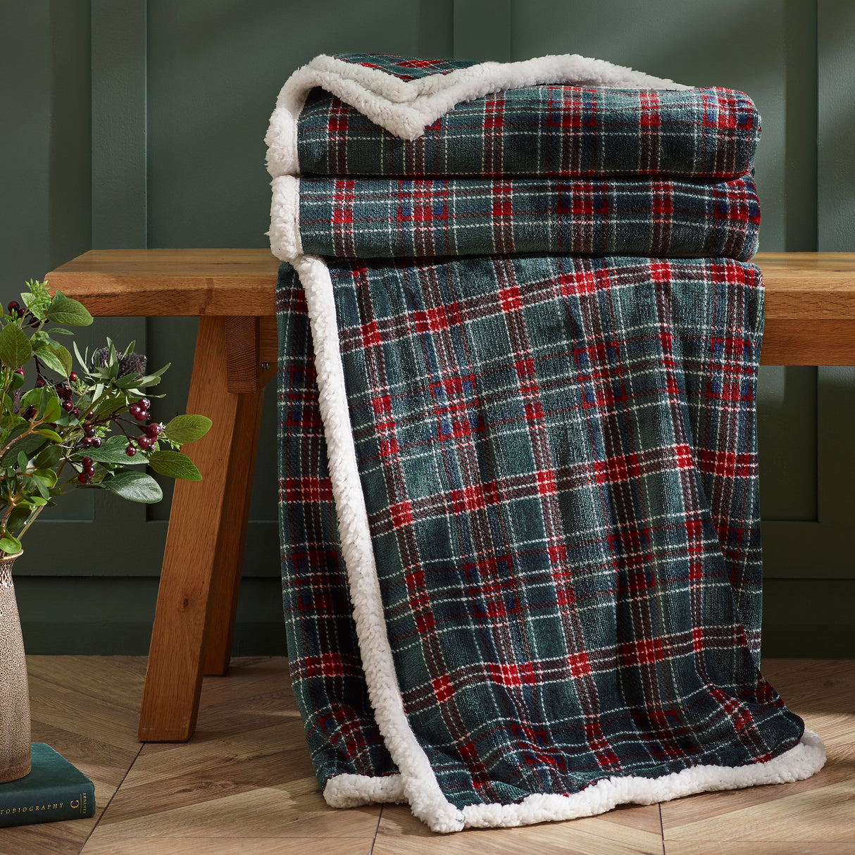 Catherine Lansfield Tartan Sherpa Check Green 130cm x 170cm Throw