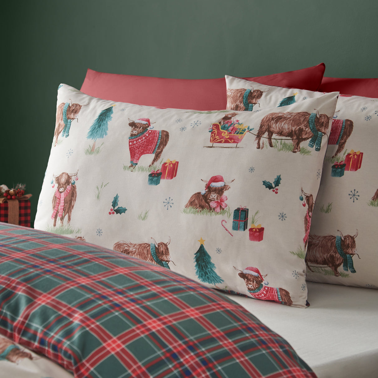Catherine Lansfield Christmas Highland Cow Natural Duvet Set