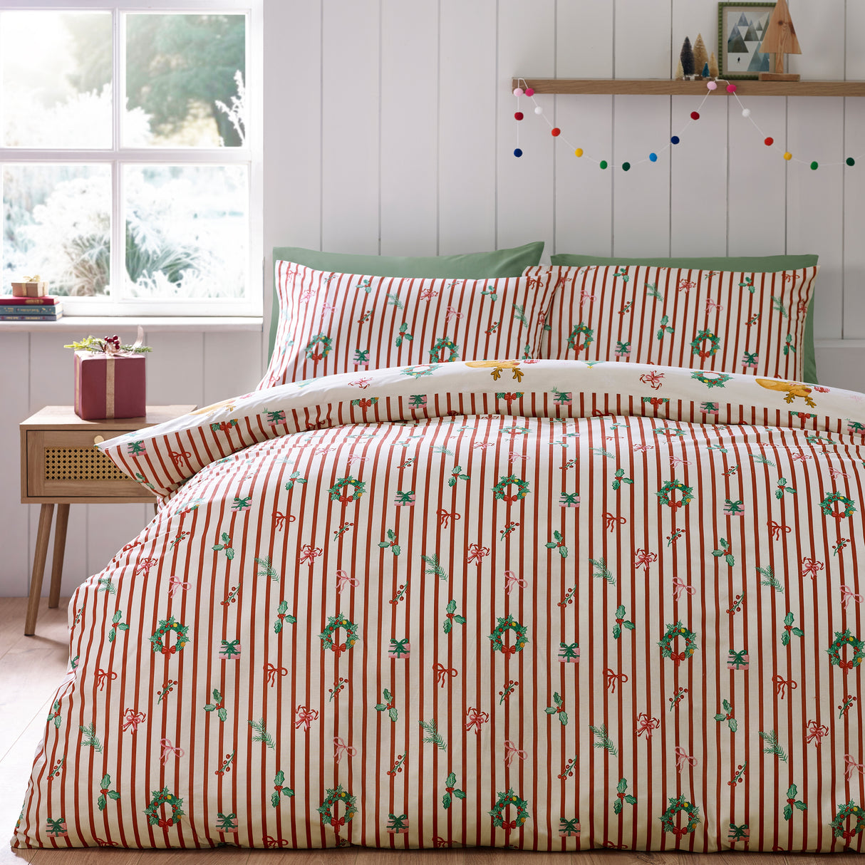 Catherine Lansfield Capy Christmas Cream Duvet Set