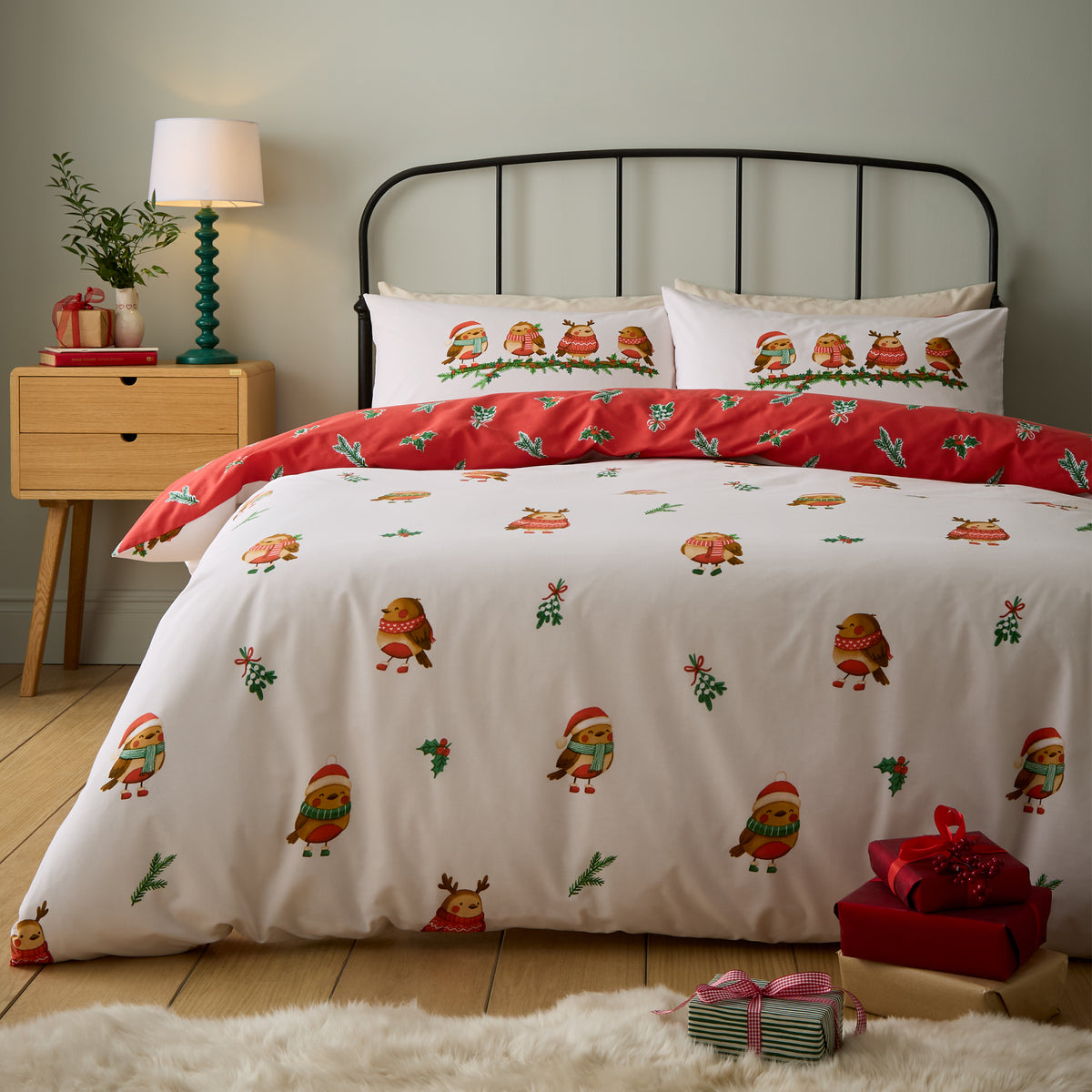 Catherine Lansfield Christmas Robins Red Duvet Set