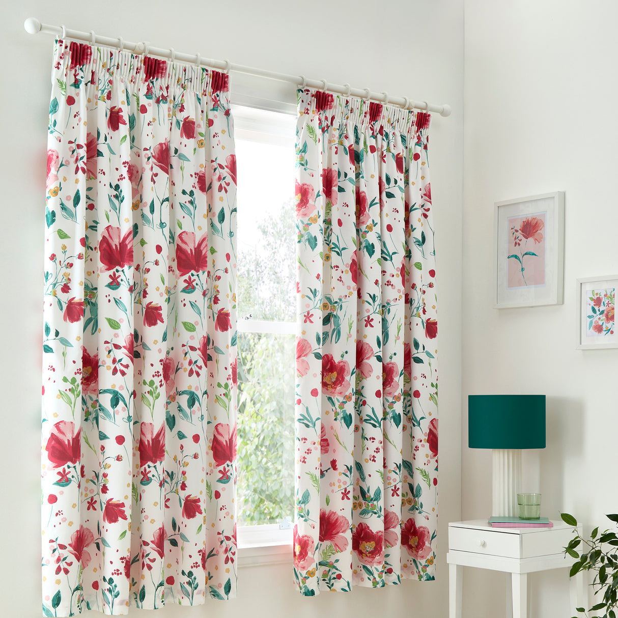 Dreams n Drapes Abstract Poppy Red Duvet Set