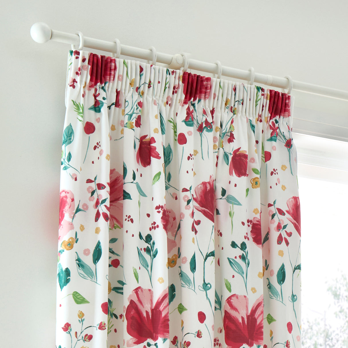 Dreams n Drapes Abstract Poppy Red Duvet Set