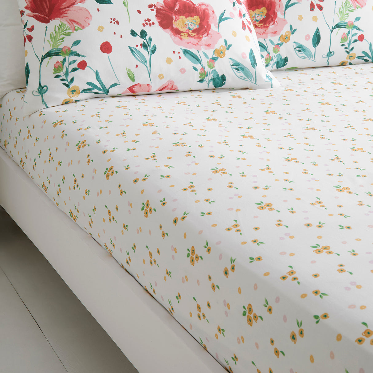 Dreams n Drapes Abstract Poppy Red Duvet Set