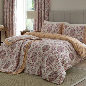 Dreams N Drapes Ashmead Berry Duvet Set