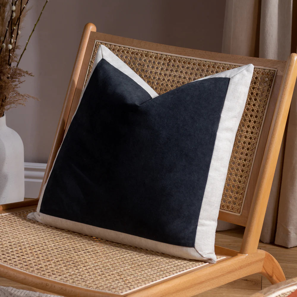Linen and velvet cushions outlet
