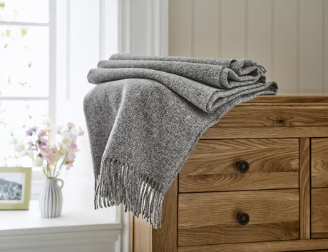 The Lyndon Company Arthington 130cm x 180cm Yarn Dyed Acrylic Throw