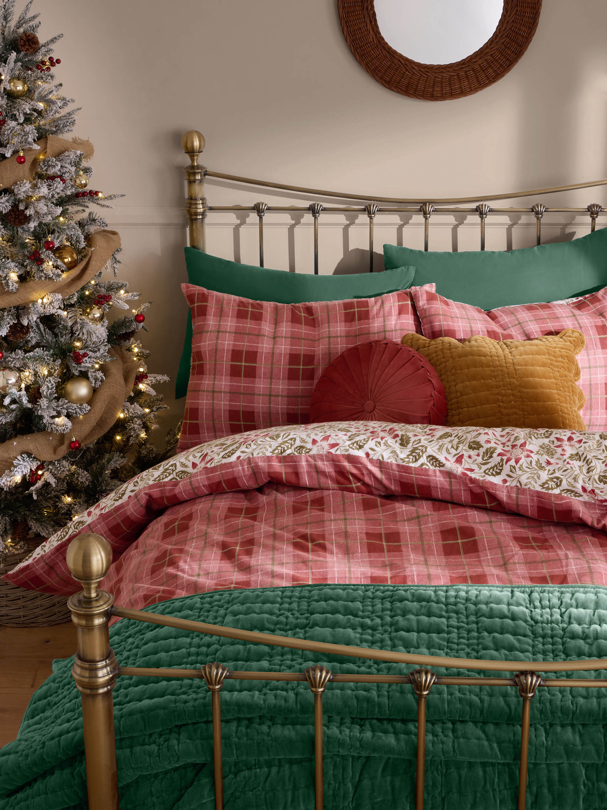 Laura Ashley Astley Floral Christmas Festive Red 100% Brushed Cotton Duvet Set