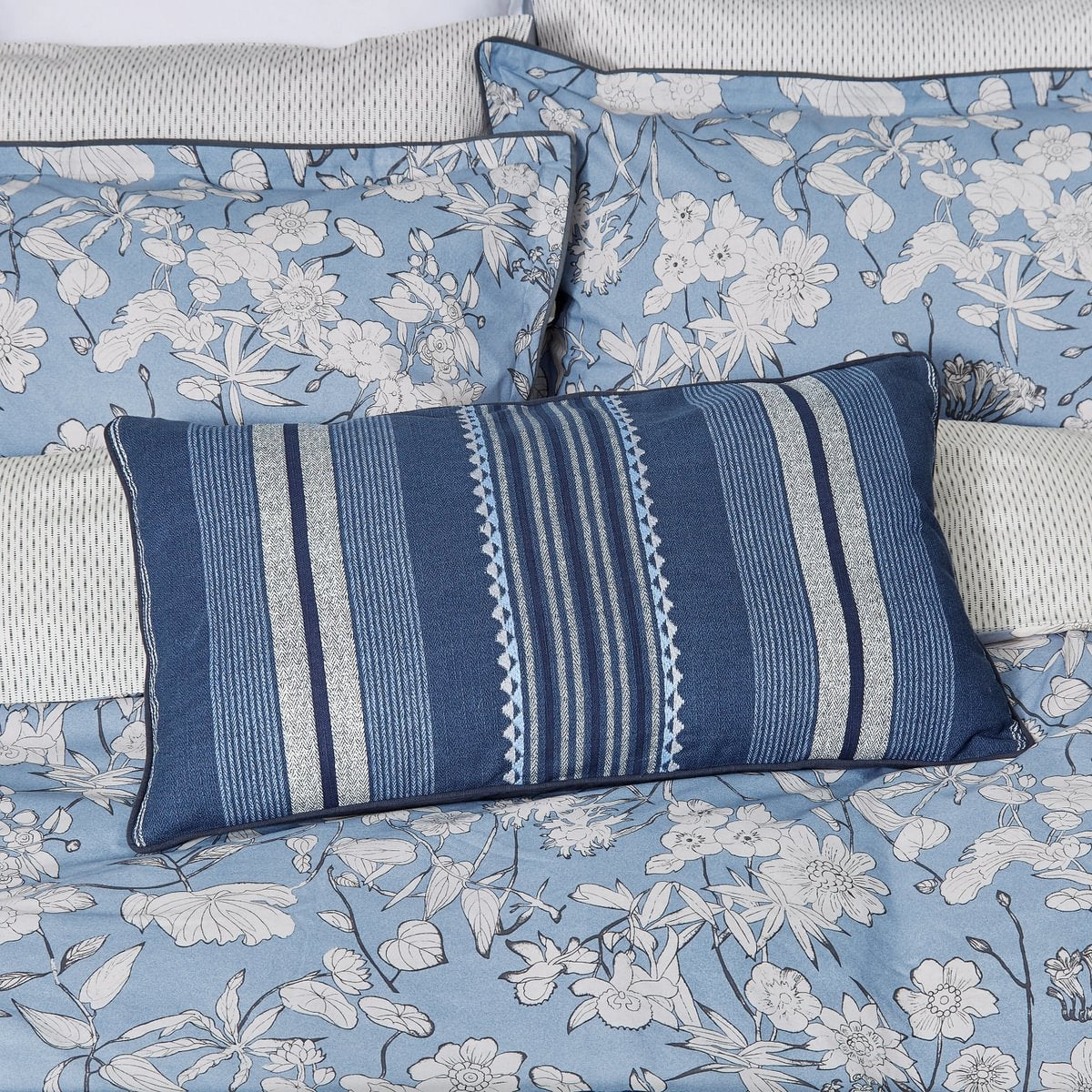 Bedeck of Belfast Kayah/Liyana Indigo & Charcoal Accessories