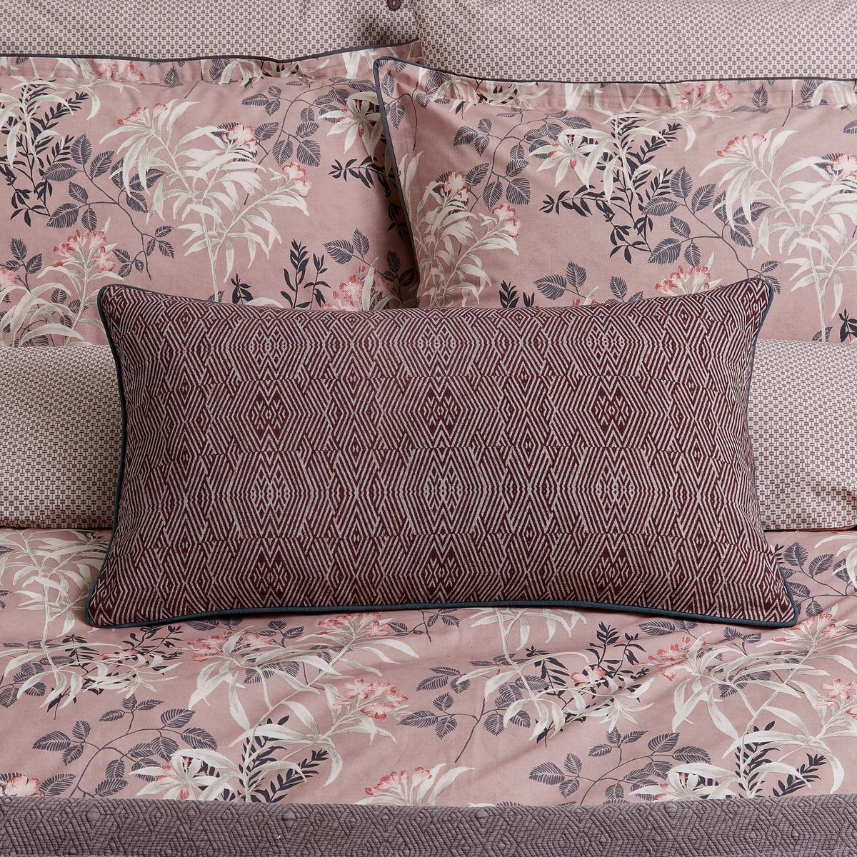 Bedeck of Belfast Katara/Umma Mulberry Accessories