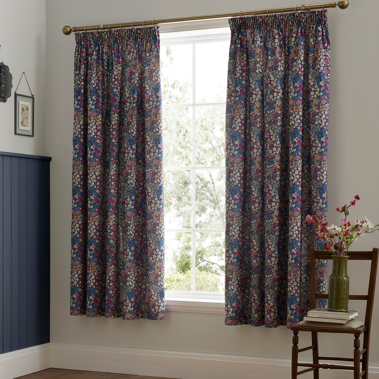 Dreams N Drapes Bessie Navy Duvet Set