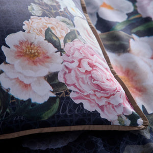 Laurence Llewelyn Bowen Bouquet List Navy Duvet Set