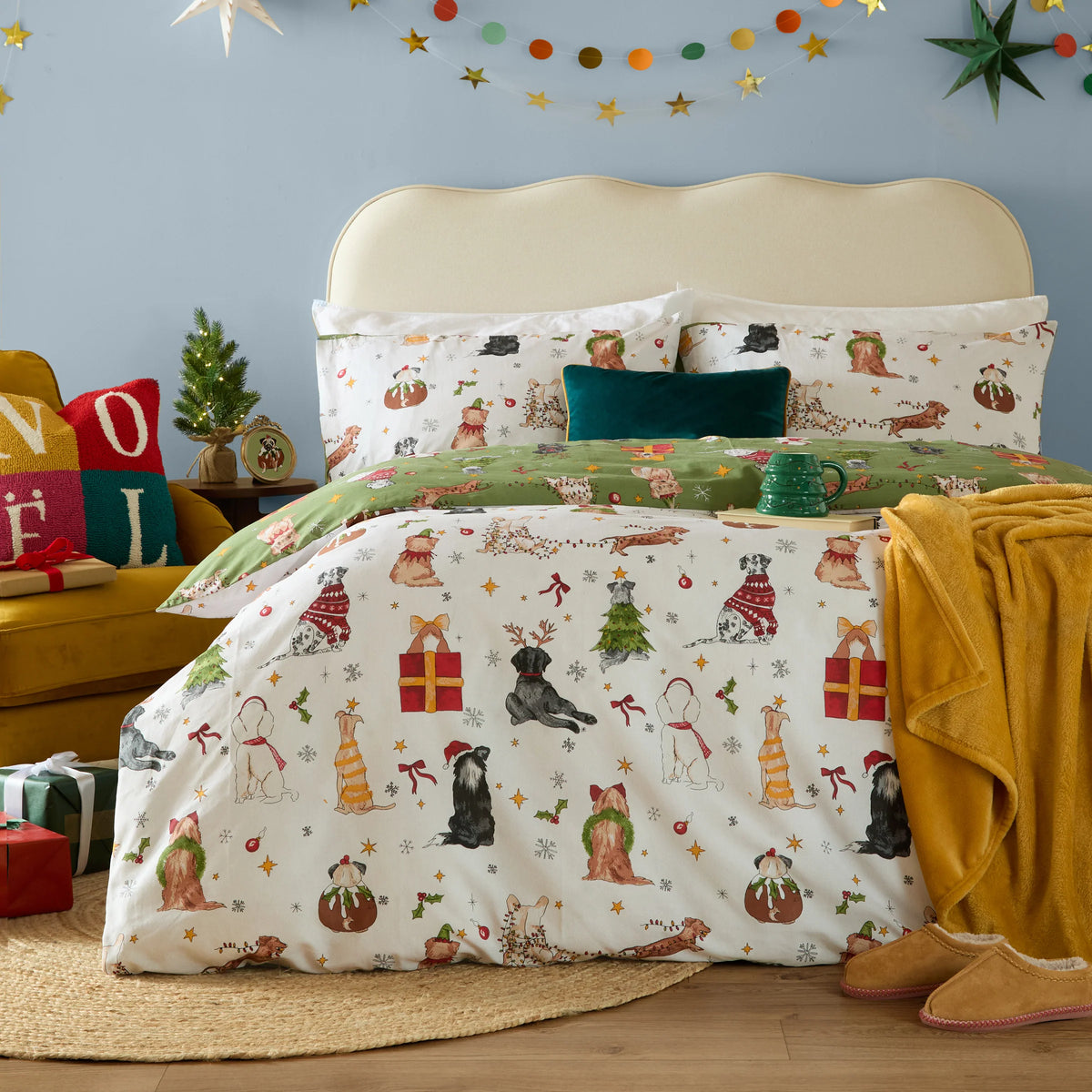Furn Christmas Pawty Green Duvet Set