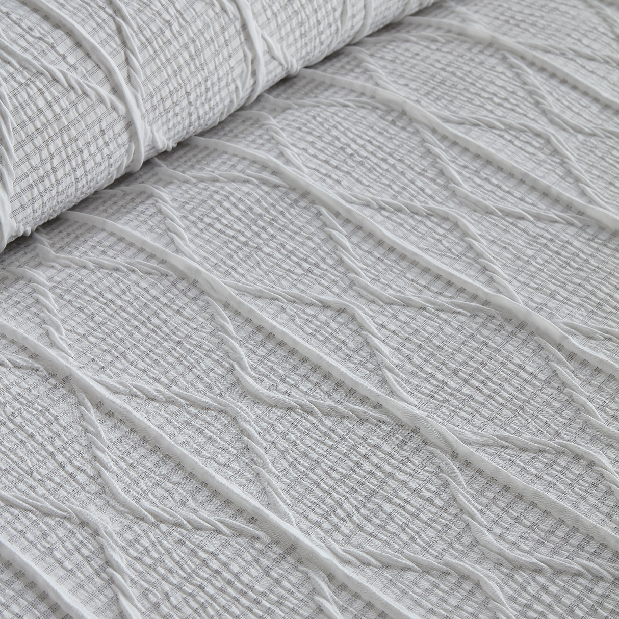 Serene Crinkle Stripe White Duvet Set