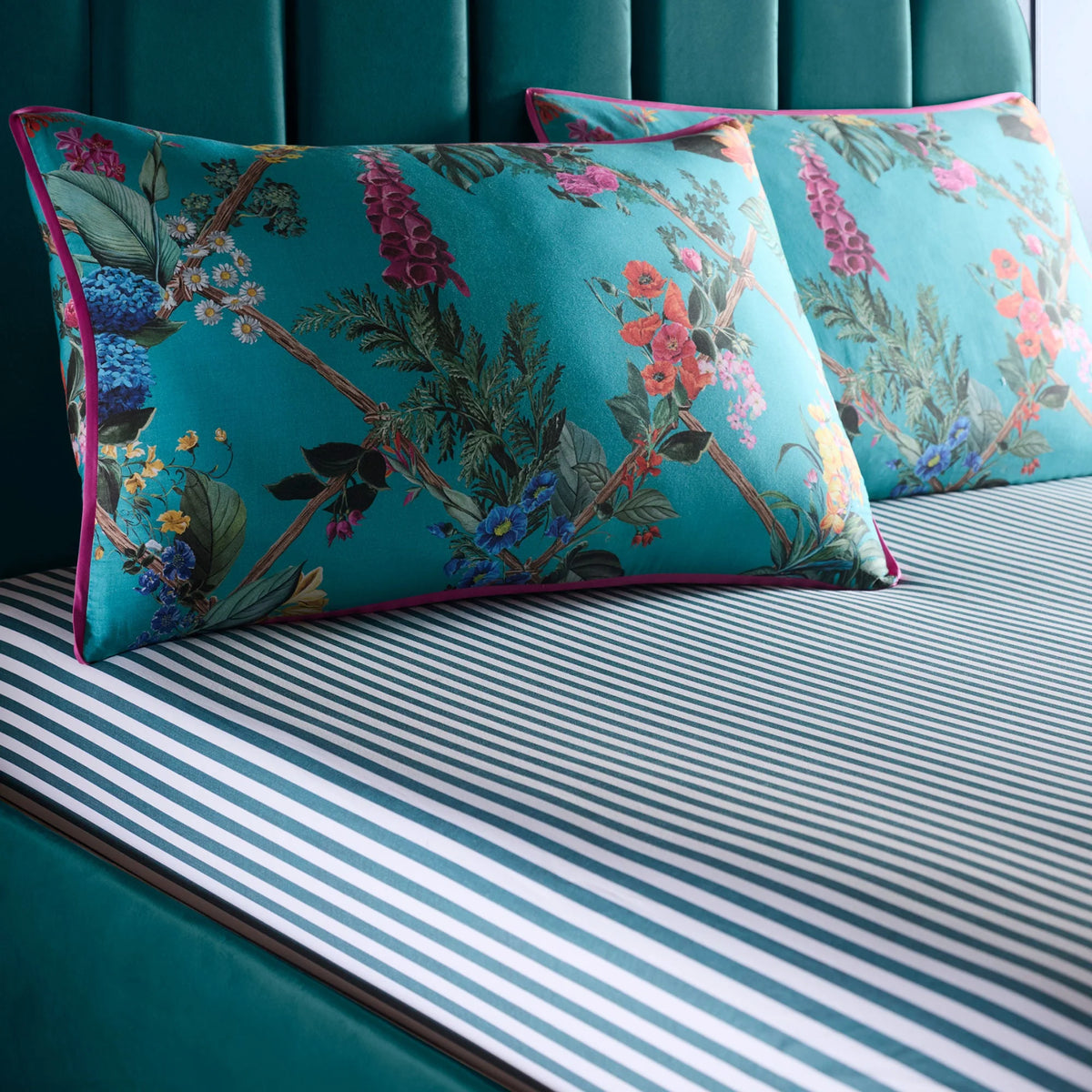 Laurence Llewelyn Bowen Cotswold Fantasia Teal 100% Cotton Sateen Fitted Sheets