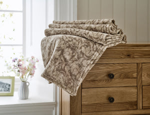 Deyongs Cozy Comforts Natural Home 130cm x 170cm Fleece Throws