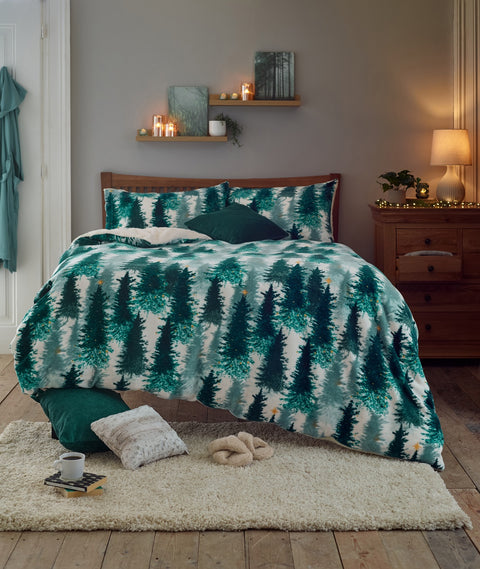 Deyongs 1846 Christmas Tree Fleece Multi Duvet Set