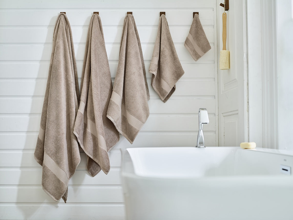 Deyongs Egyptian Embrace 100% Cotton 550gsm Mushroom Towels
