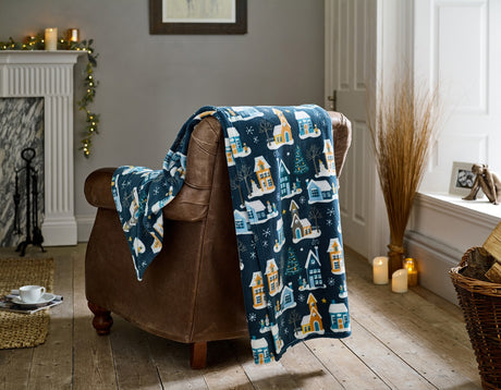 Deyongs 1846 Snuggle Touch Christmas 140cm x 180cm Throws