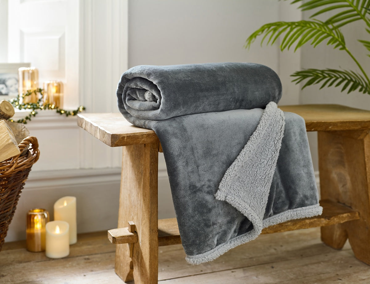 Deyongs 1846 Hazelwood 130cm x 170cm Throws