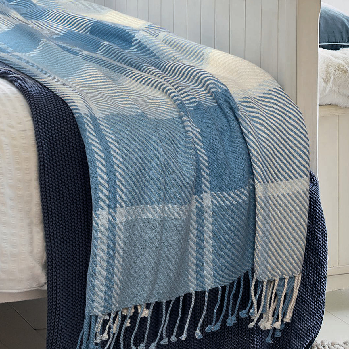 Laura Ashley Dylan 150cm x 200cm Throw