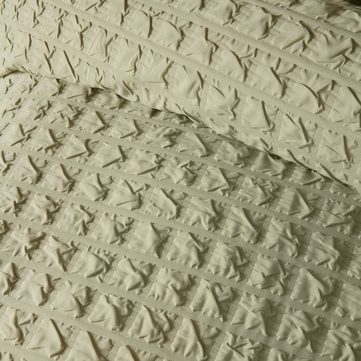 Serene Embossed Grid Duvet Set