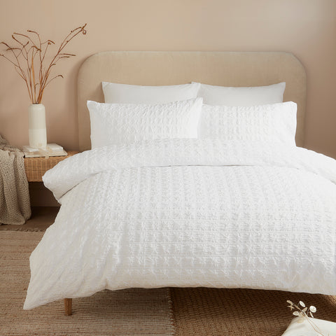 Serene Embossed Grid White Duvet Set