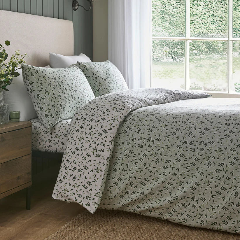 Dreams N Drapes Falling Leaf Green 100% Brushed Cotton Duvet Set