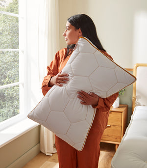 The Fine Bedding Company HoneyFoam Natural Latex Foam Pillow