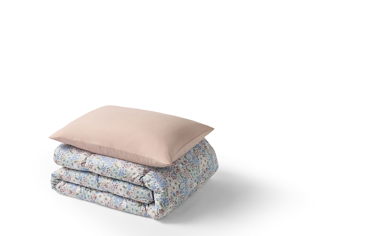 The Fine Bedding Company Night Lark Vintage Meadow Coverless 10.5 Tog Duvet Set