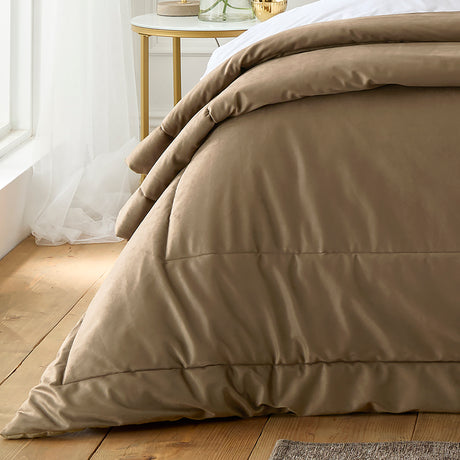 Appletree Harlan 235cm x 235cm Bedspread