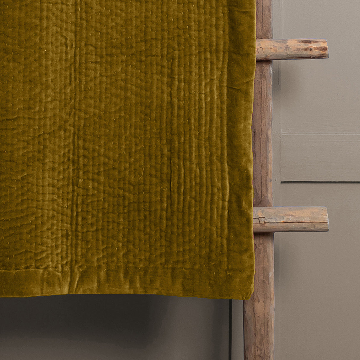 Voyage Haze 140cm x 220cm Velvet Quilted Throw