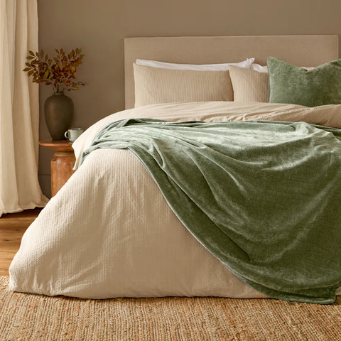 The Linen Yard Heavy Chenille Velvet Throw