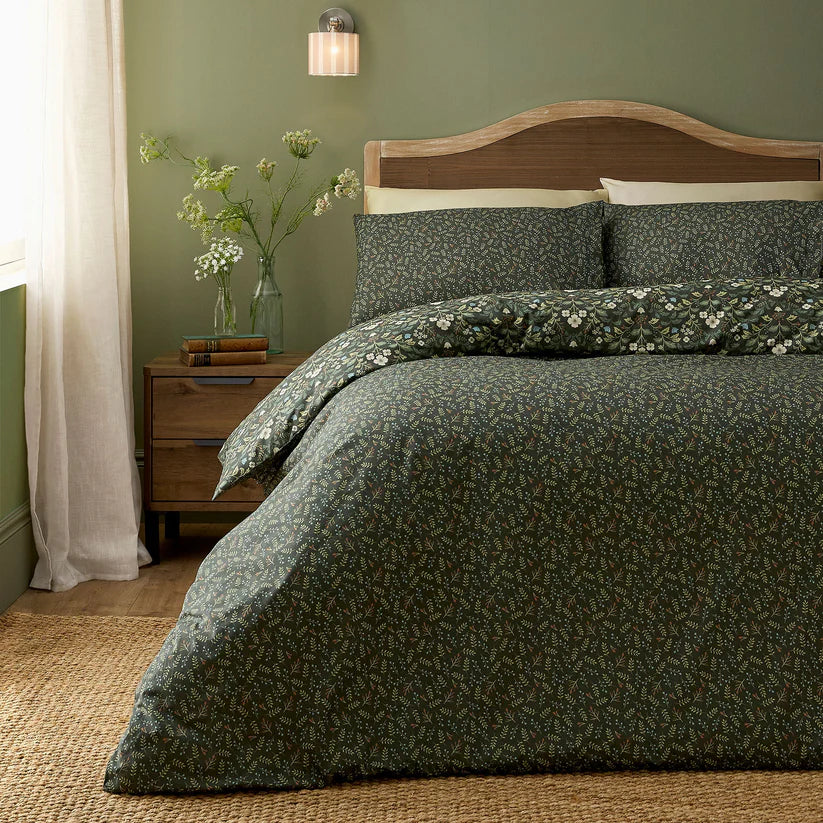 Dreams N Drapes Heritage Floral Green Duvet Set