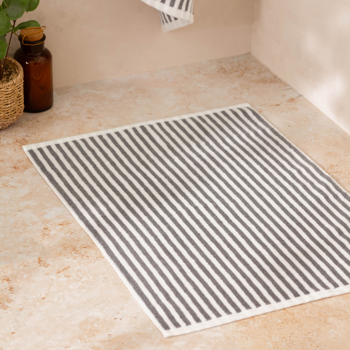 The Linen Yard Hebden Stripe 450gsm 100% Cotton Towels