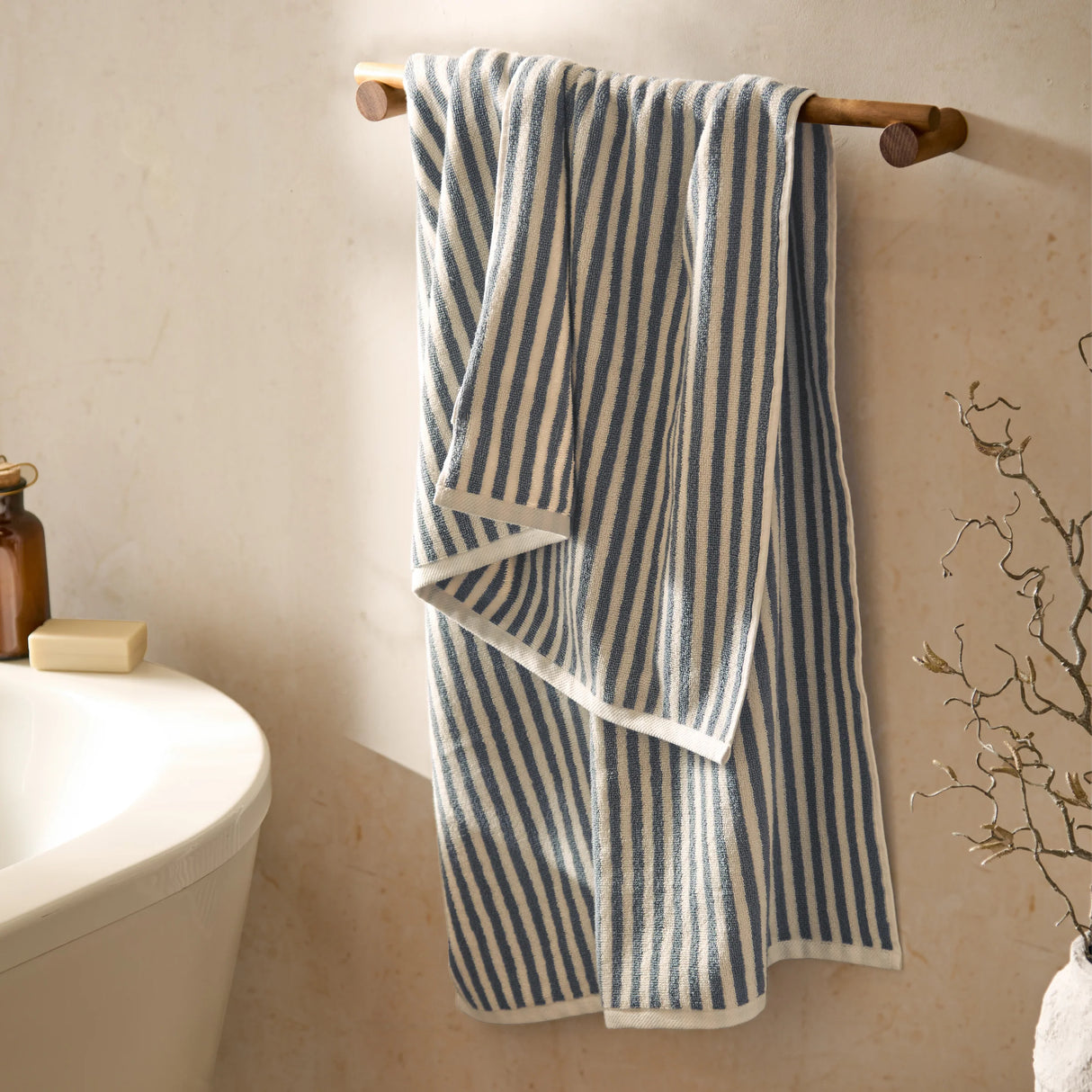 The Linen Yard Hebden Stripe 450gsm 100% Cotton Towels