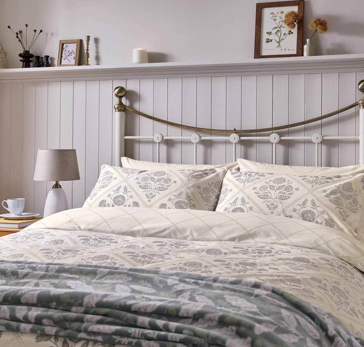 Harvest Moon by Helena Springfield Folk Trellis Duvet Set