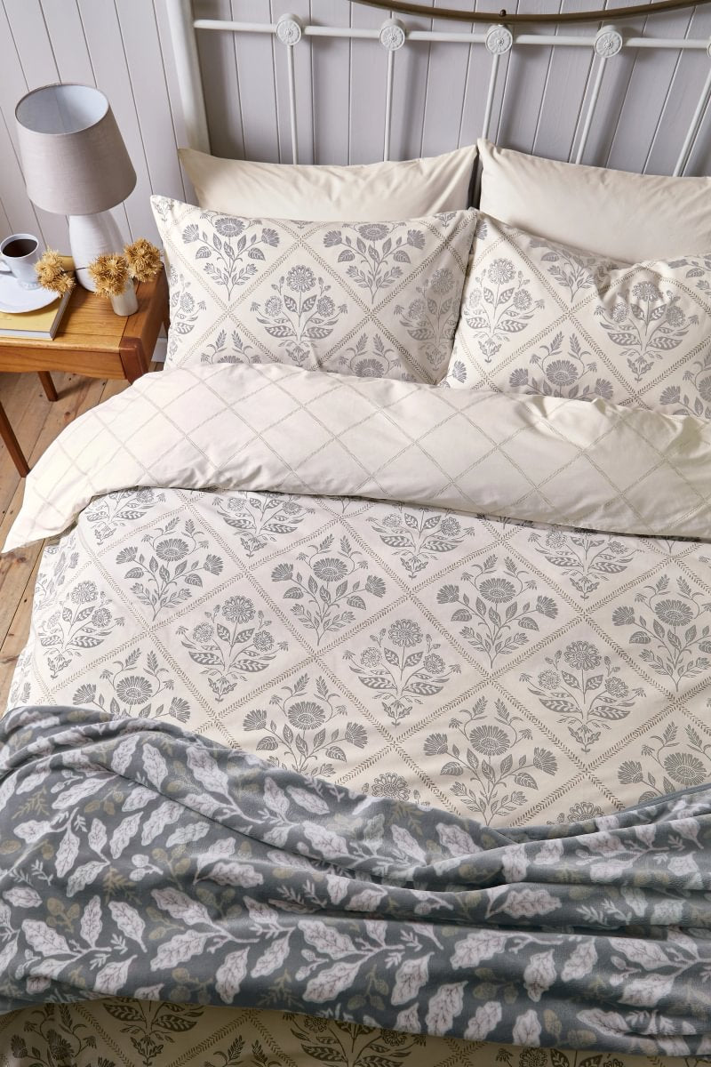 Harvest Moon by Helena Springfield Folk Trellis Duvet Set